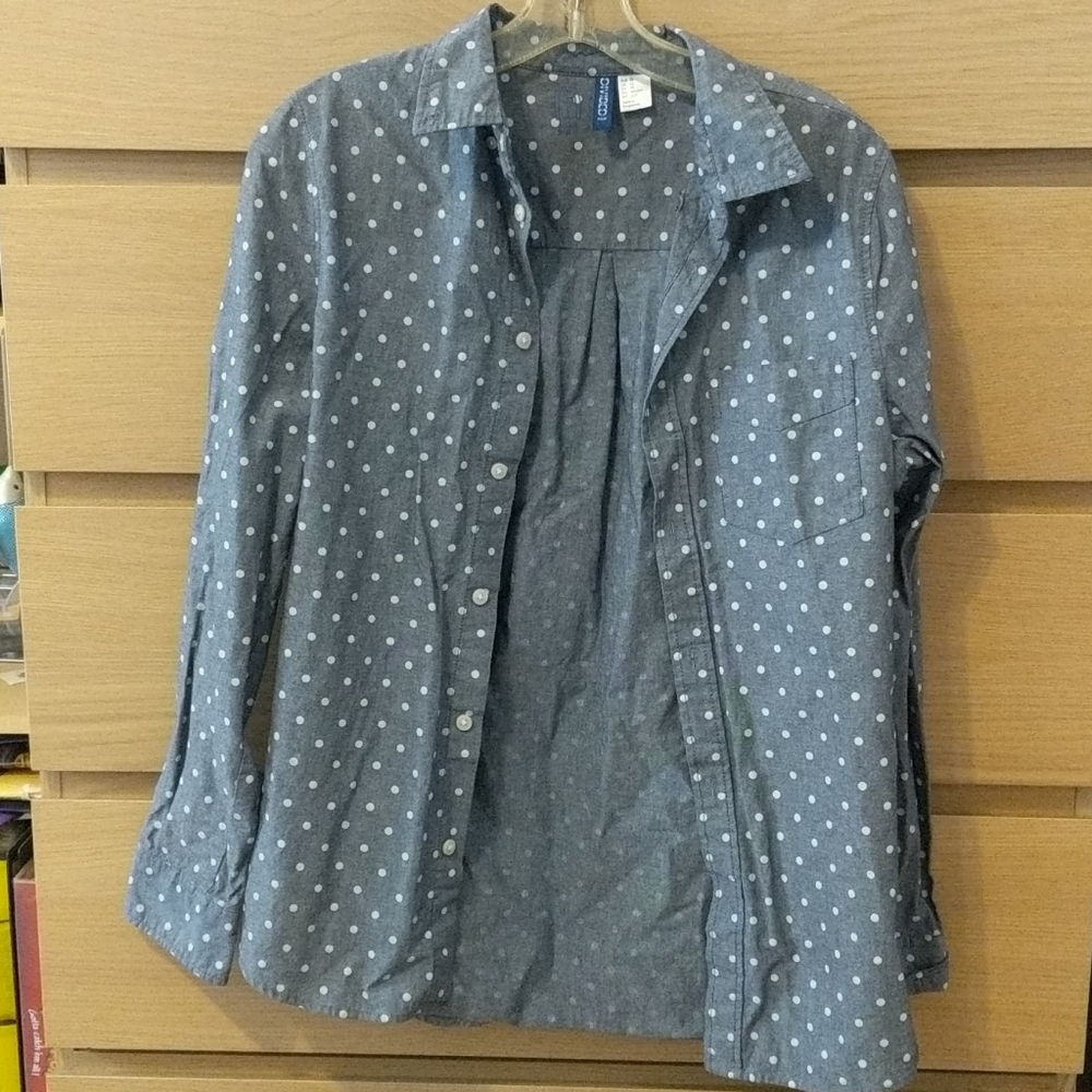 Polka dot button down shirt grey and white